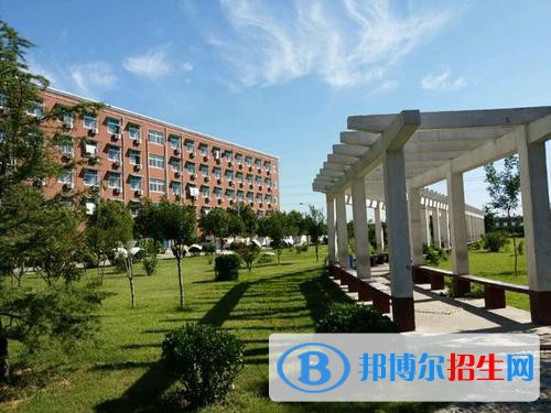 榮成職工中等專業(yè)學校2021年學費、收費多少