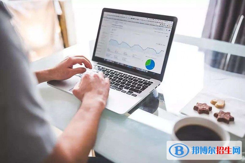 貴州2021年男生上計算機學校學什么專業(yè)好