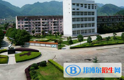  安化縣職業(yè)中專學(xué)校怎么樣、好不好