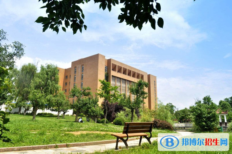 云南2021年哪個(gè)大專(zhuān)學(xué)校的衛(wèi)校好