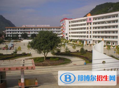 云南2021年初中生學(xué)衛(wèi)校在怎么樣