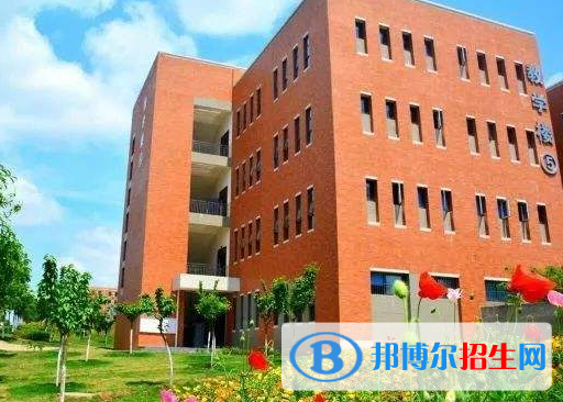成都2021年中專學校是中專嗎