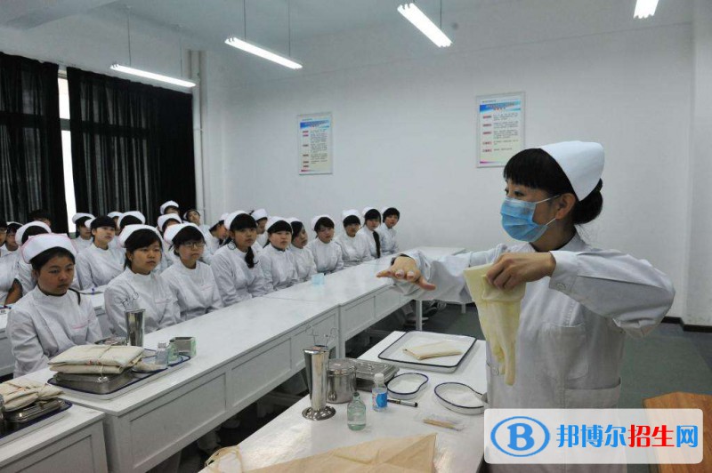 重慶2022年護理學校學什么