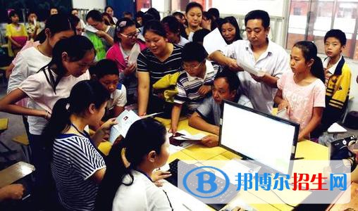 貴陽(yáng)2021年初中生學(xué)計(jì)算機(jī)學(xué)校怎樣