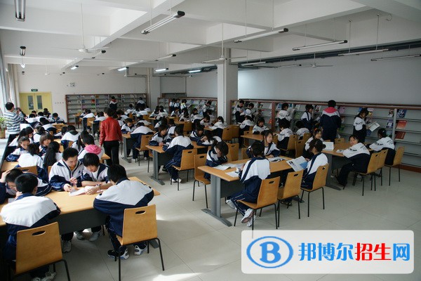 廣西2021年男生適合學的中專專業(yè)