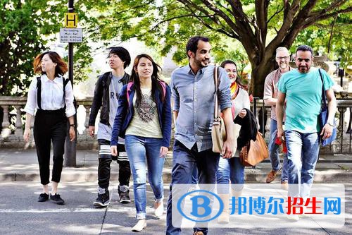 貴陽2021年女生讀計算機學(xué)校