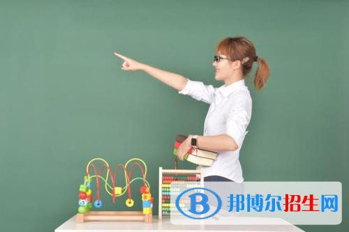 成都2021年中專學什么