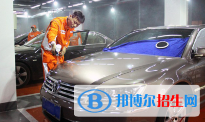 杭州現(xiàn)代技工學校1
