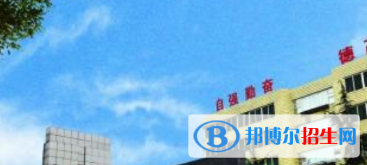 四川2021年大專和中專哪個(gè)好