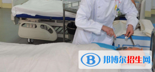 成都2021年護(hù)理學(xué)校適合女生學(xué)嗎
