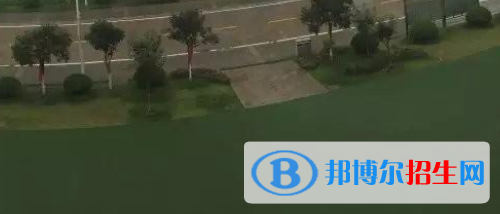 成都2021年女生學(xué)護理學(xué)校