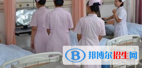 成都2021年在護理學校學什么專業(yè)好