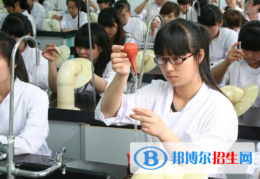 重慶2022年去衛(wèi)校學什么專業(yè)好