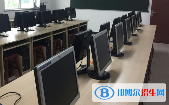 浙江2021年職高和計算機學(xué)校有哪些區(qū)別