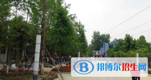 成都2021年護理學(xué)校要讀幾年