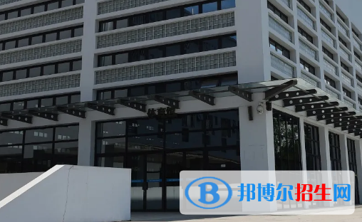 貴州2021年高中畢業(yè)讀什么中專學校好