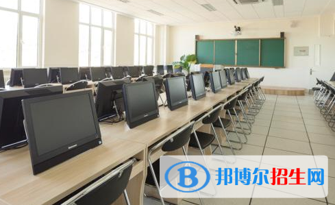 杭州2021年適合男生的計(jì)算機(jī)學(xué)校