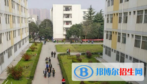 貴州2021年中專學(xué)校學(xué)費(fèi)多少錢