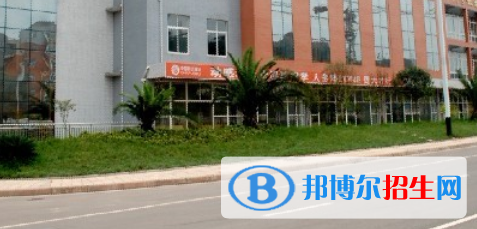 四川2021年計算機學(xué)校有哪些