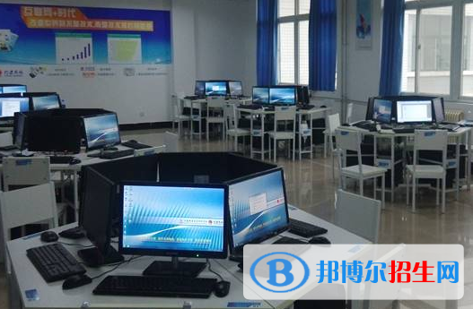 浙江2021年電子商務(wù)學校適合女生學嗎