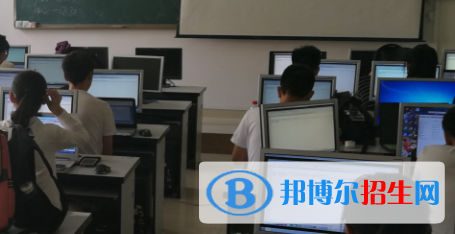 四川2021年計算機學校什么專業(yè)好就業(yè)
