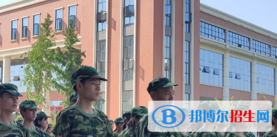 樂(lè)山市醫(yī)藥科技高級(jí)技工學(xué)校成都校區(qū)2022年報(bào)名條件、招生要求、招生對(duì)象