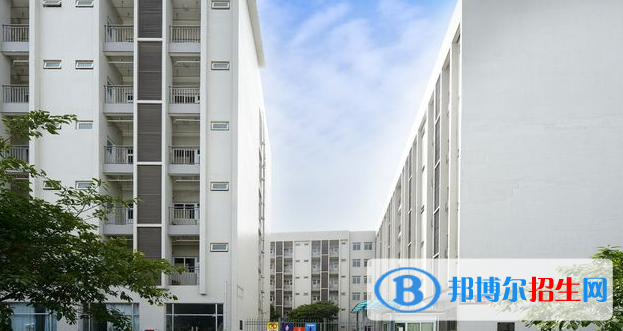 邯鄲2022年中專學(xué)校和職高哪個好