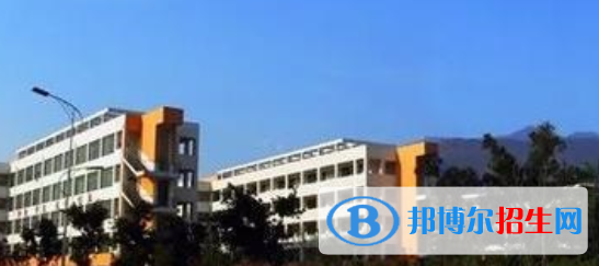 四川2022年男生讀計算機(jī)學(xué)校好不好