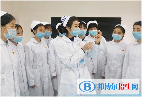 四川2022年初中畢業(yè)報(bào)什么中專學(xué)校好