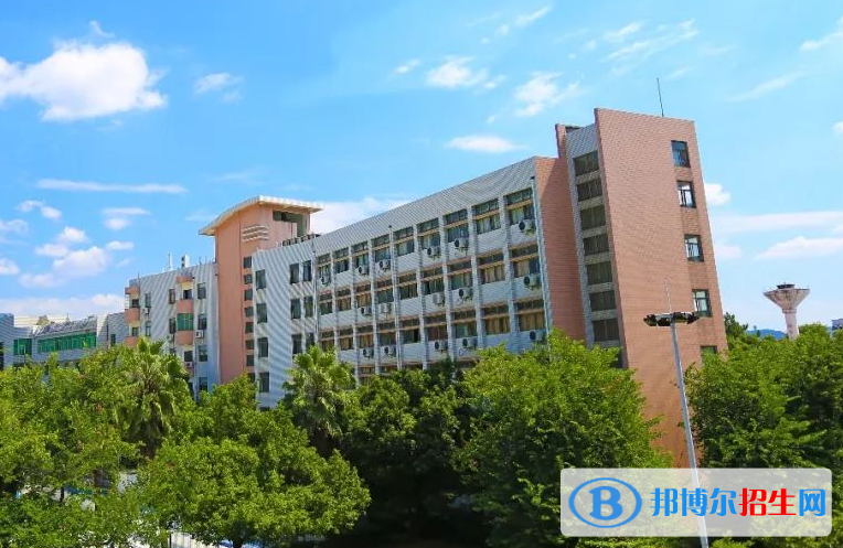 邯鄲2022年上中專學(xué)?？梢钥即髮W(xué)嗎