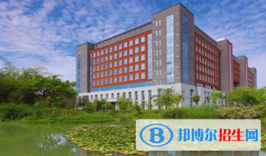 陜西機械工人技術(shù)學(xué)校2022年招生辦聯(lián)系電話
