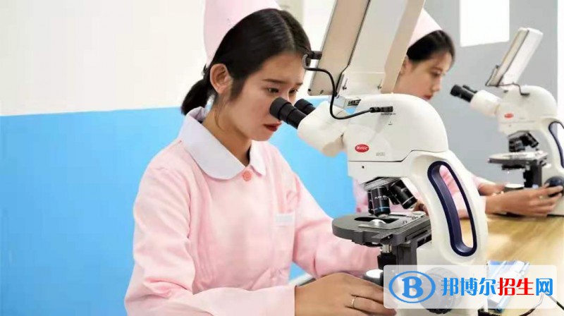 四川2022年女生上中專學校學什么專業(yè)好