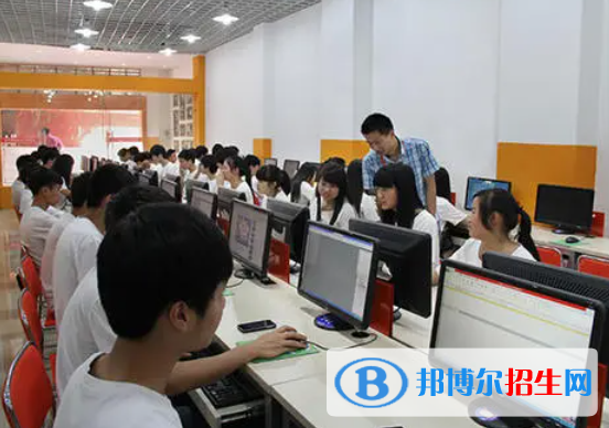 重慶2022年讀電子商務學校哪個專業(yè)好