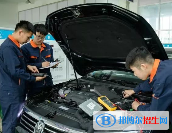 四川2022年現(xiàn)在汽修學(xué)校學(xué)什么專業(yè)好