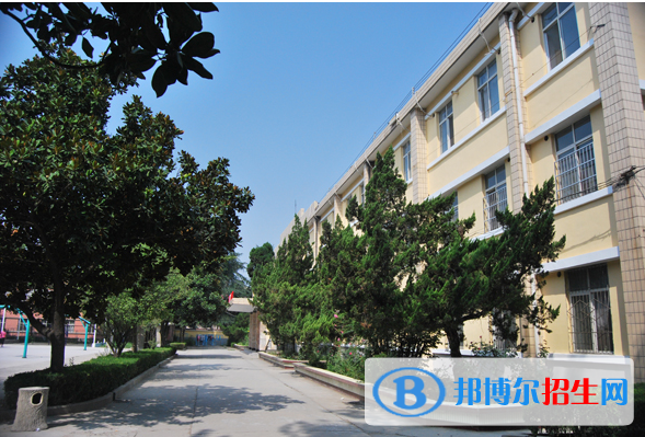 陜西藍(lán)天民航技師學(xué)院2022年報(bào)名條件、招生要求、招生對(duì)象
