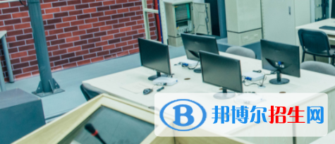 成都2022年女生讀計算機學校