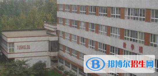 四川省工業(yè)貿(mào)易學(xué)校2022年學(xué)費、收費多少