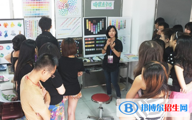 石家莊華韻藝術(shù)中專學校2022年招生辦聯(lián)系電話