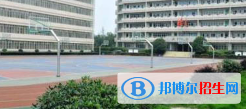 成都2022年初中生可以考什么計(jì)算機(jī)學(xué)校
