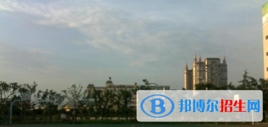 成都中醫(yī)藥大學(xué)附院針灸學(xué)校龍泉校區(qū)2022年有哪些專業(yè)