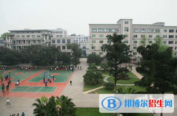 四川2022年好點(diǎn)的中專汽修學(xué)校