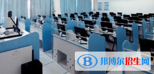 成都2022年計算機學校什么專業(yè)適合女生