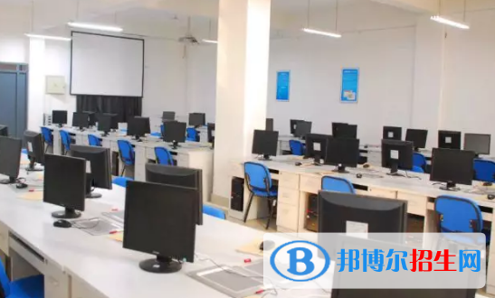 貴陽中專學校學什么