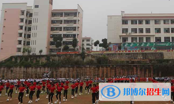南充中等專業(yè)學校2022年招生簡章