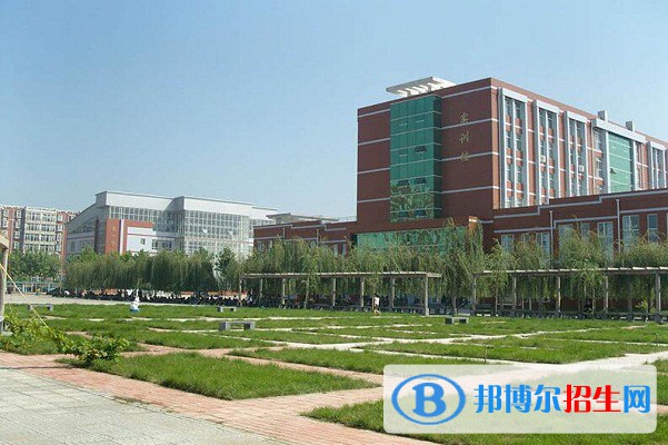 西安藍天科技學(xué)校2022年學(xué)費，收費多少