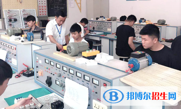 樂山市中區(qū)育賢中等職業(yè)學(xué)校2022年學(xué)費(fèi)、收費(fèi)多少
