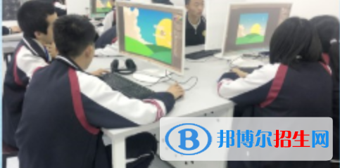 成都2022年計算機學(xué)校什么學(xué)歷