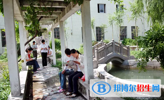 貴陽2022年高中畢業(yè)讀中專學(xué)校好嗎