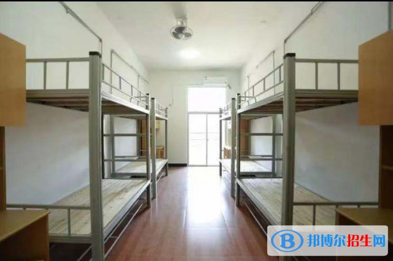 江蘇省如皋第一中等專業(yè)學(xué)校2022年宿舍條件
