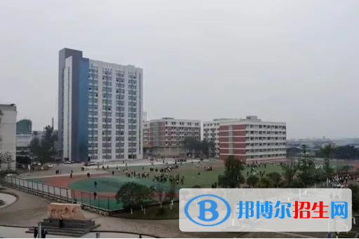 南充運輸工程職業(yè)學校2022年報名條件、招生要求、招生對象
